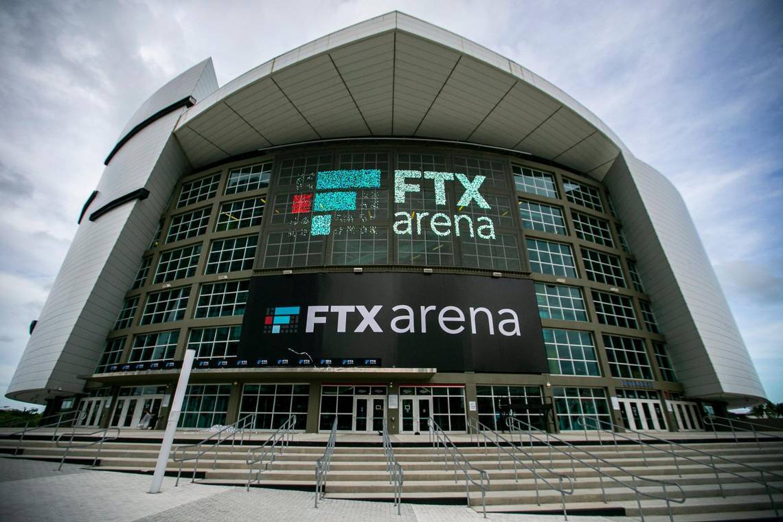 FTX trao tặng 500 USD cho mỗi khán giả thuộc khu vực bất kỳ tại trận đấu mở màn tại FTX Arena