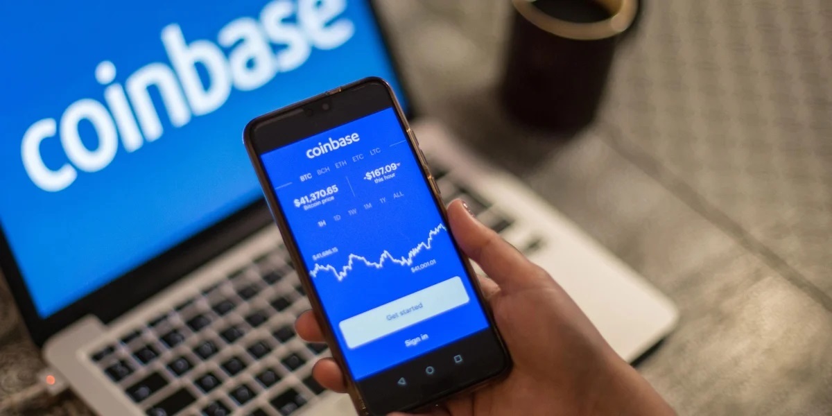 Coinbase Tích Hợp Đánh Giá Chính Sách Tiền Mã Hóa Vào Ứng Dụng