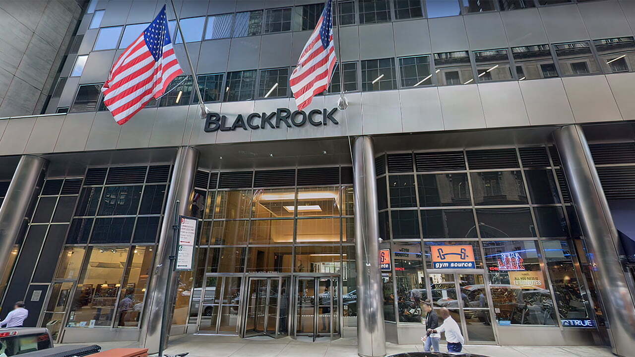 Công ty quản lý quỹ lớn nhất thế giới BlackRock chuẩn bị cung cấp giao dịch Bitcoin (BTC)