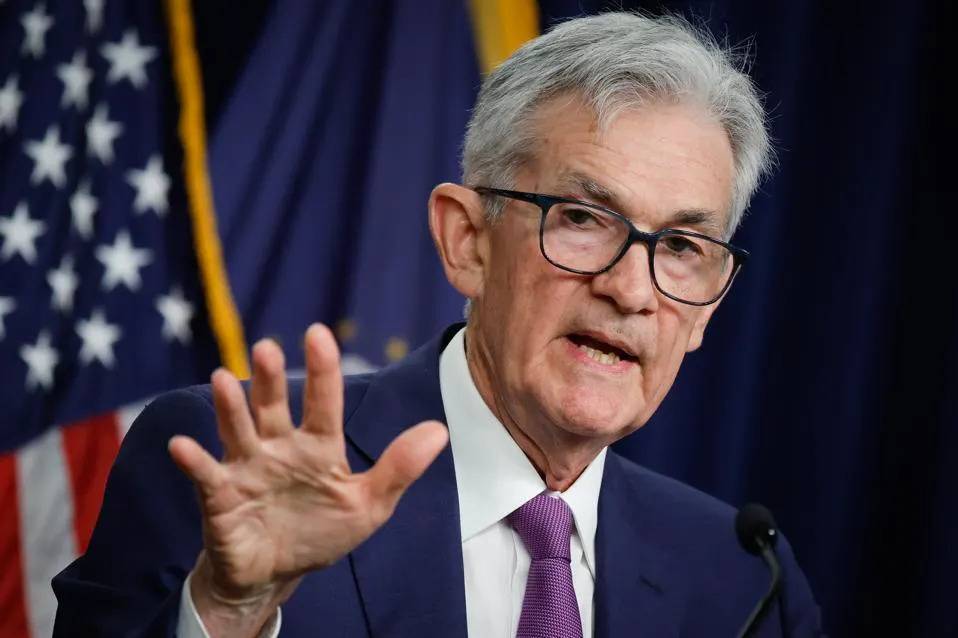 Fed Giảm Lãi Suất Lần Đầu Sau Hơn 4 Năm - Bitcoin Tăng 3