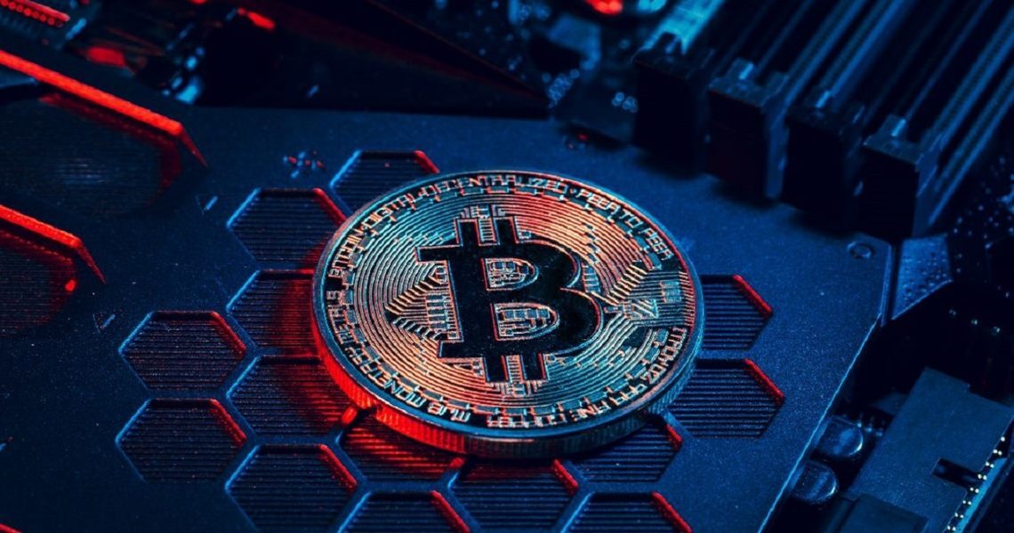 Gánh chịu áp lực quá lớn từ thợ đào - Bitcoin (BTC) tiếp tục lao dốc dưới ngưỡng 39.000 USD