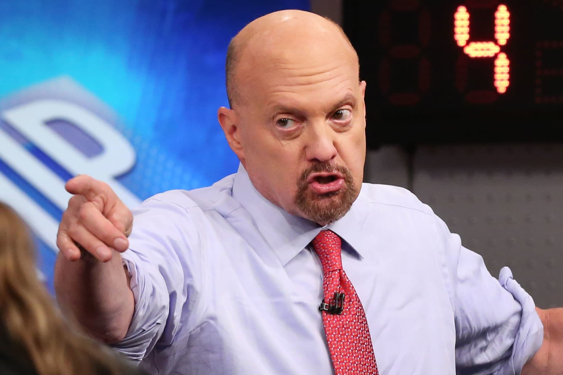 Jim Cramer: Phân tích kỹ thuật cho thấy giá ngô và lúa mì sẽ tiếp tục