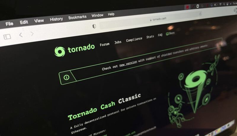 Khối Lượng Giao Dịch Trên Tornado Cash Tăng Vọt Vì Người Dùng tháo Chạy Khỏi Nền Tảng