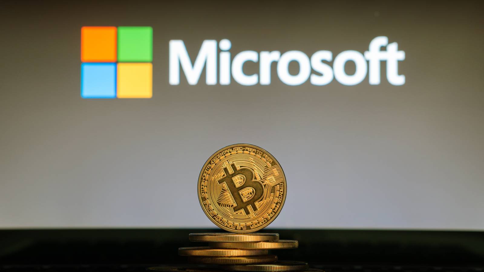 Microsoft Có Thể Bị Cổ Đông Áp Lực Phải cân Nhắc Đầu Tư Vào Bitcoin