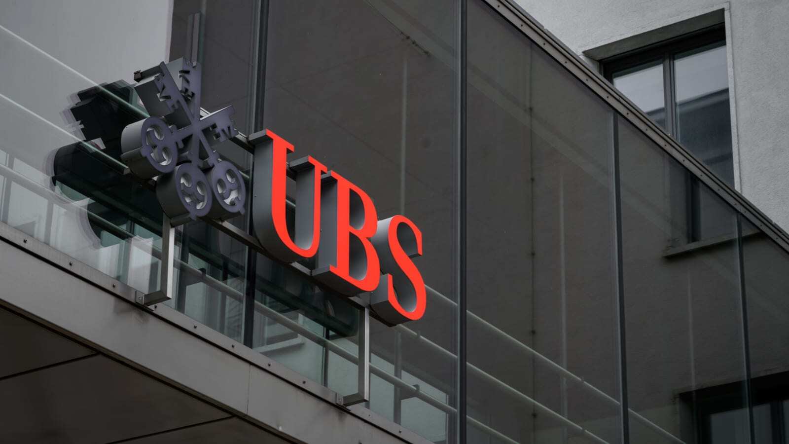Ngân hàng lớn nhất của Thụy Sĩ UBS cảnh báo 