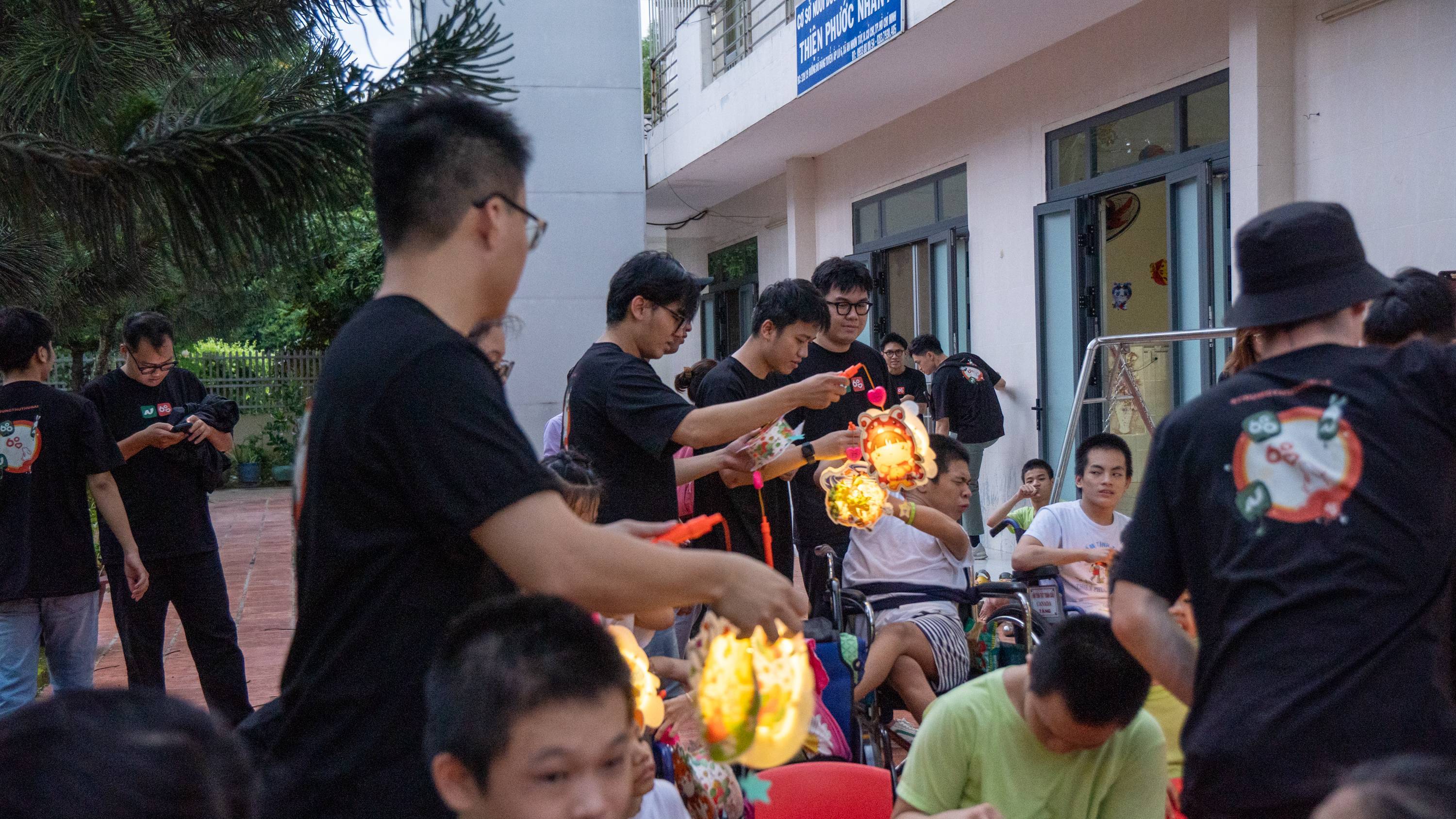 Trung Thu Thứ Hai Lửa Trại Đêm Trăng Rằm Cùng Các Em Nhỏ Tại Mái Ấm Thiện Phước Nhân Ái