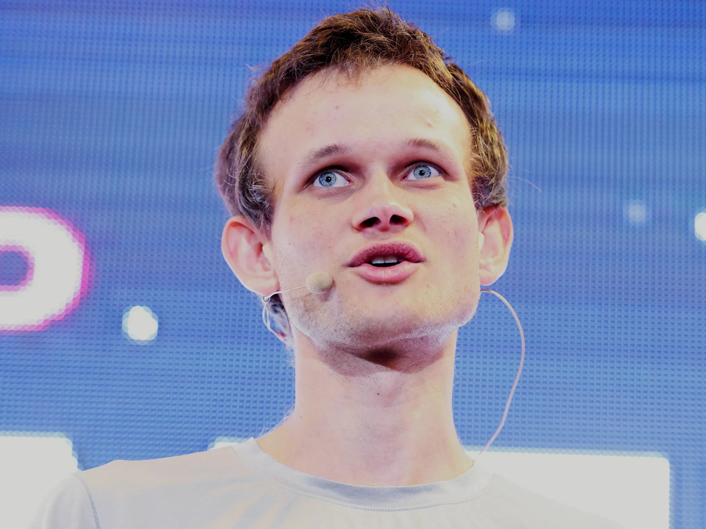 Vitalik Buterin Đã Bán Gần 4 Triệu Usd Giá Trị Eth Sau Khi Ftx Phá Sản